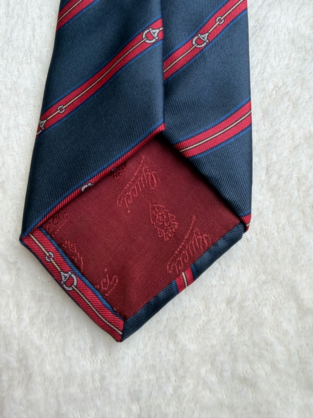 VINTAGE Gucci Men's Striped Tie Navy Red 100% Silk Horsebit Logo Classic - Picture 4 of 10